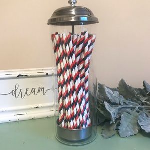 Vintage Straw Holder